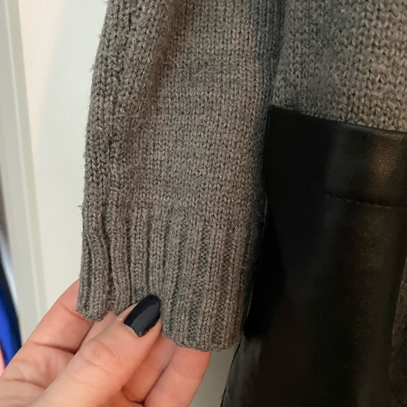 New York & Company long, open Cardigan in Size Small - Picture 3 of 9